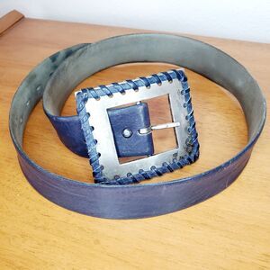 Vintage Womens Blue Leather Belt Silver Metal Buckle Western Chunky Square SZ L?